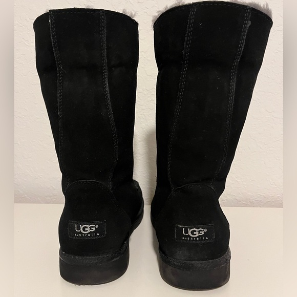 - UGG Women's Downtown Boots Black 8 - Picture 2 of 10